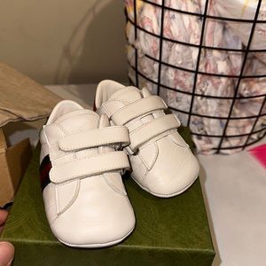 Gucci BABY ACE LEATHER SNEAKER worn 2 times size 17